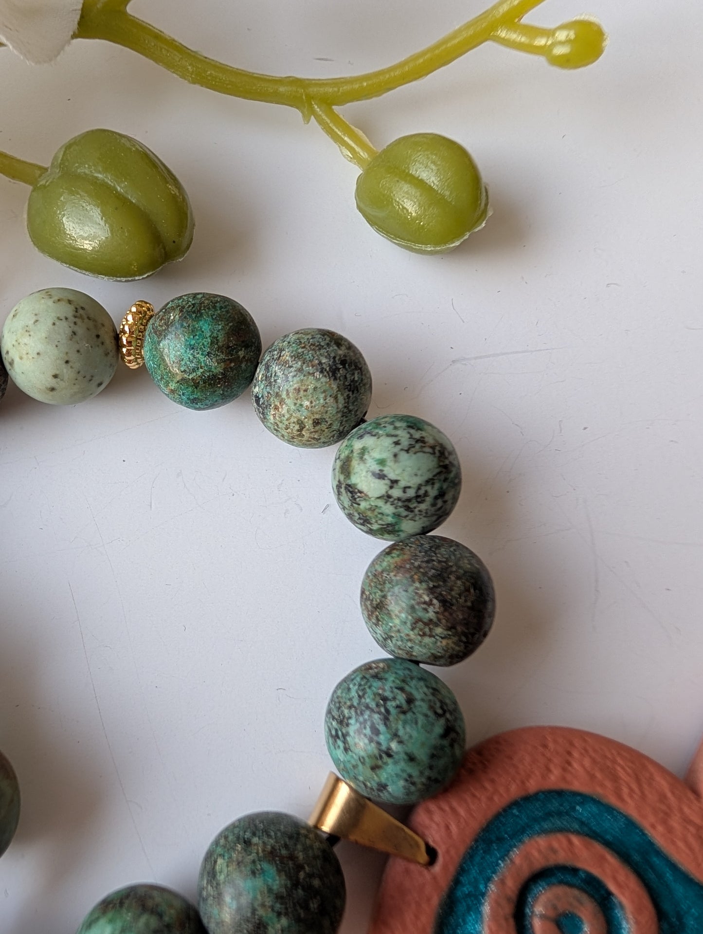 Statement necklace with Precolumbian style - Aztec bird pendant - Matte Africain turquoise beads and polymer clay - Approximately 37 cm long