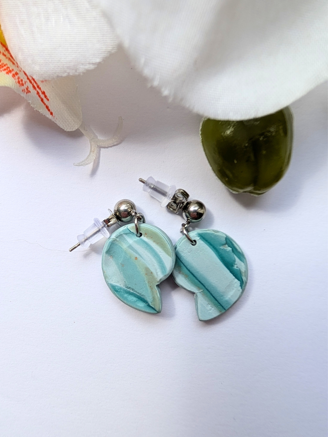 “Tecciztli” Blue Ammonite Earrings | Marbled Effect | Polymer Clay | Minimalist Ocean-Inspired Style | Stainless Steel