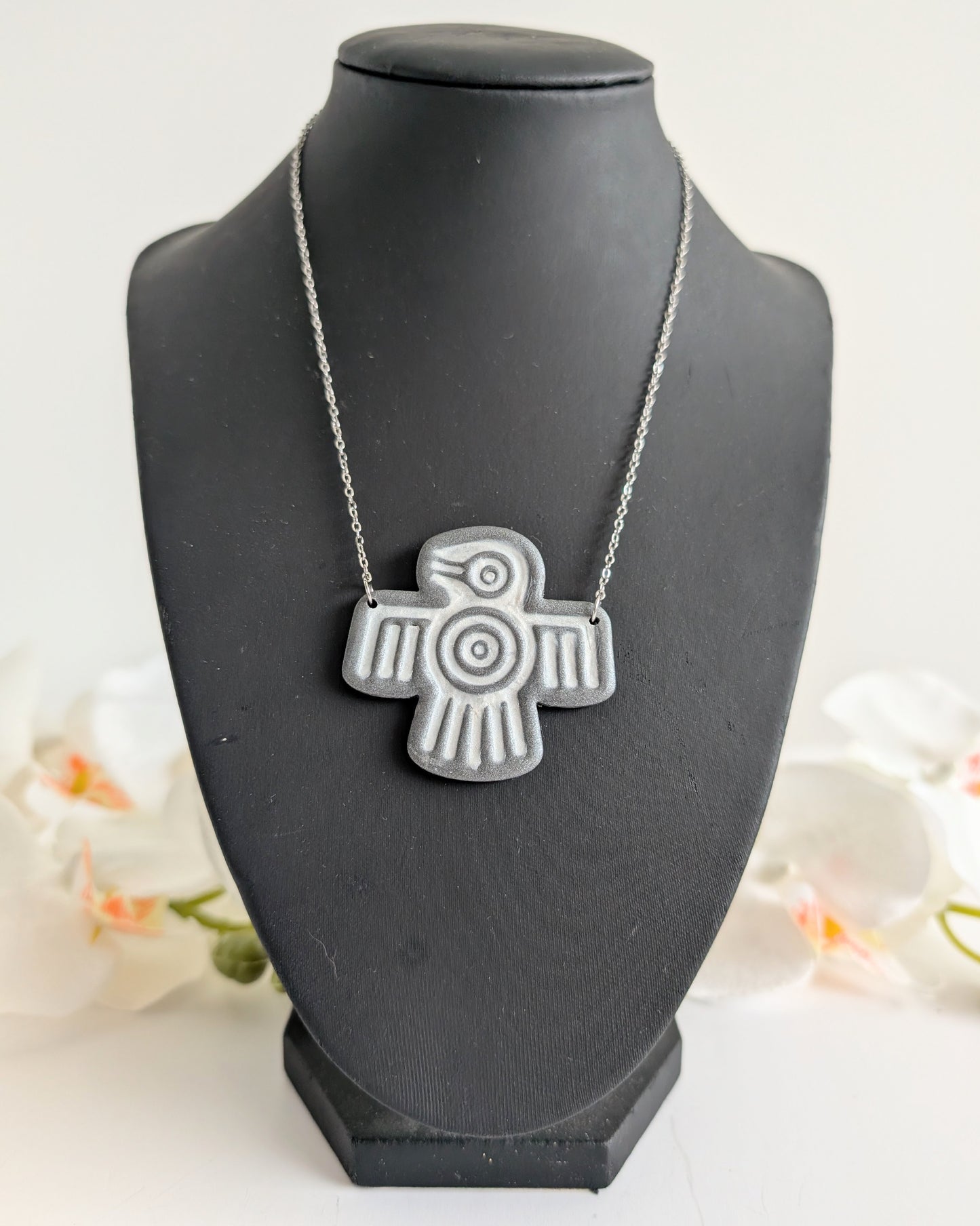 Ethnic necklace with Aztec style bird pendant - Polymer clay & 316L stainless steel - Anthracite and white - Approximately 42 cm length