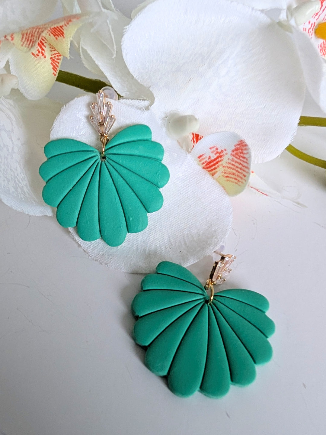 Dangle Earrings "Frida" - Handmade - Art Deco - Mexican Ethnic - Polymer Clay - Gold-plated brass studs, silver and zircon - Juniper Green