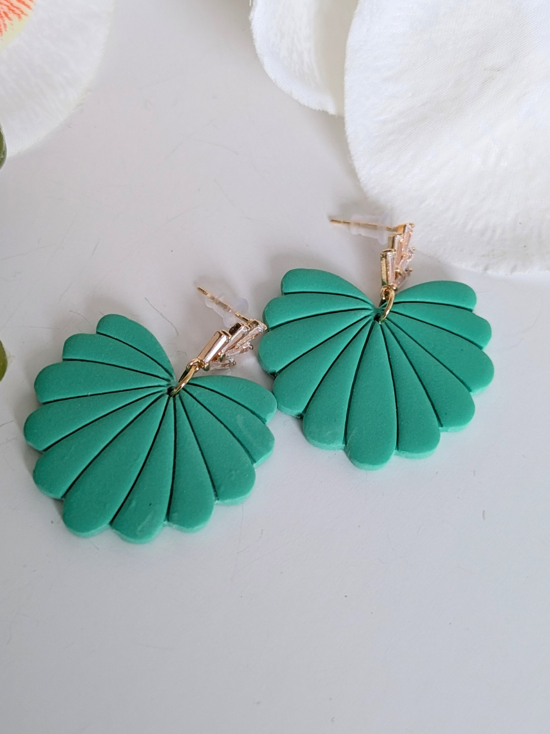 Dangle Earrings "Frida" - Handmade - Art Deco - Mexican Ethnic - Polymer Clay - Gold-plated brass studs, silver and zircon - Juniper Green