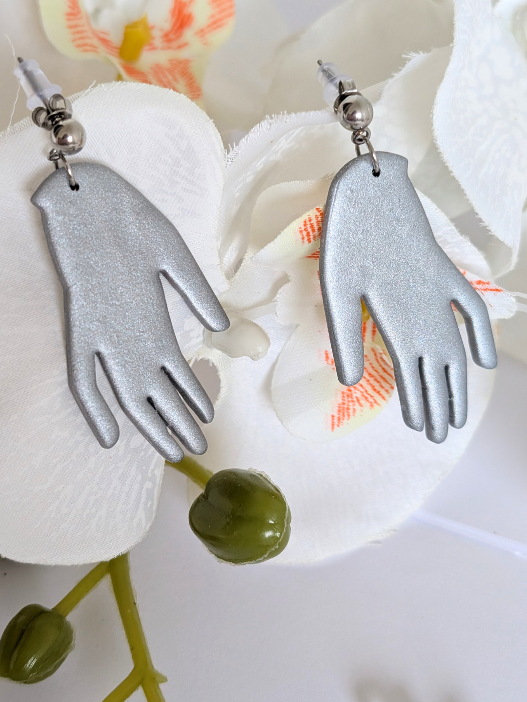 Hands Earrings - Frida Kahlo Inspired - Manitas -  Gold or Silver Polymer Clay - Artistic boho jewelry