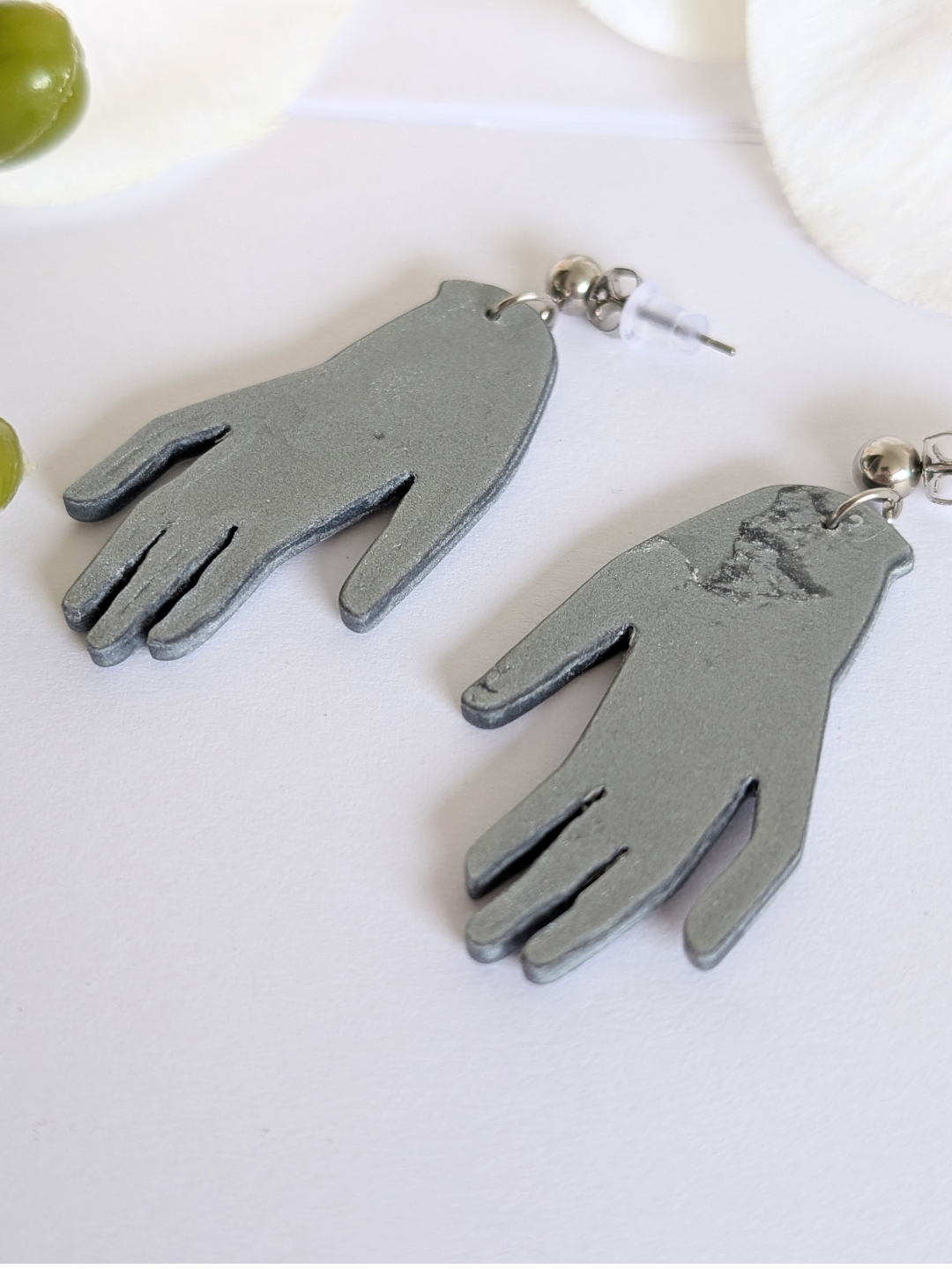 Hands Earrings - Frida Kahlo Inspired - Manitas -  Gold or Silver Polymer Clay - Artistic boho jewelry