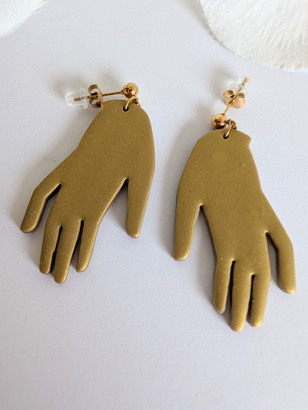 Hands Earrings - Frida Kahlo Inspired - Manitas -  Gold or Silver Polymer Clay - Artistic boho jewelry