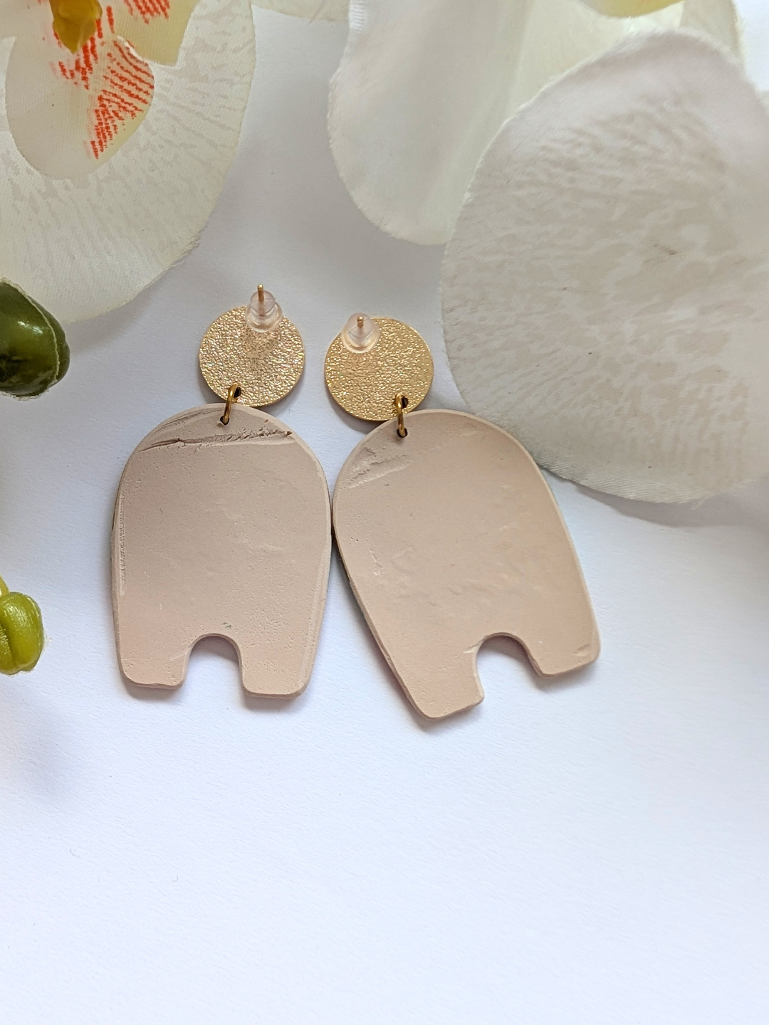 "Yaretzi" Boho Earrings – Wood Effect Polymer Clay – Handmade Graphic Earrings – Contemporary Ethnic Jewelry