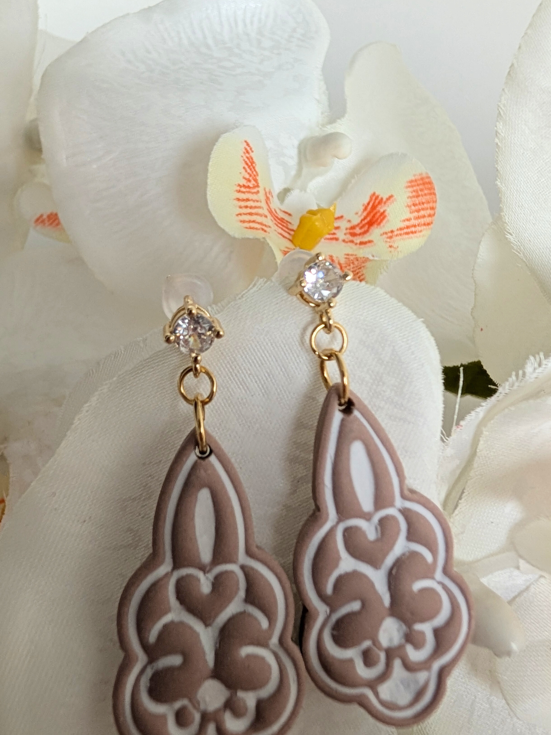Earrings “Anna” – Polymer Clay, Brass, 925 Silver & Zircon – 18K Gold Plated – Height: 4.6 cm – Rosewood or Terracotta