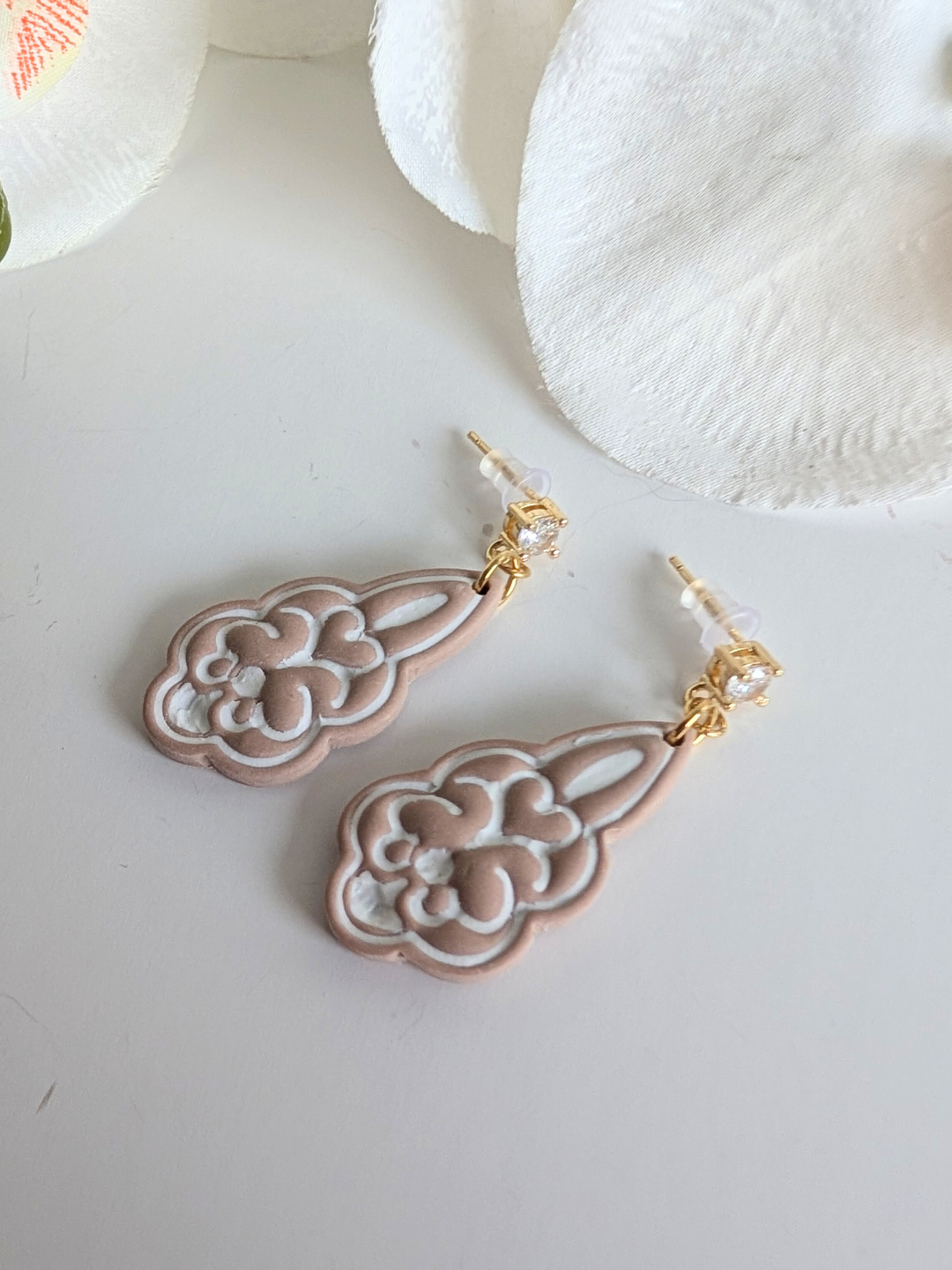 Earrings “Anna” – Polymer Clay, Brass, 925 Silver & Zircon – 18K Gold Plated – Height: 4.6 cm – Rosewood or Terracotta