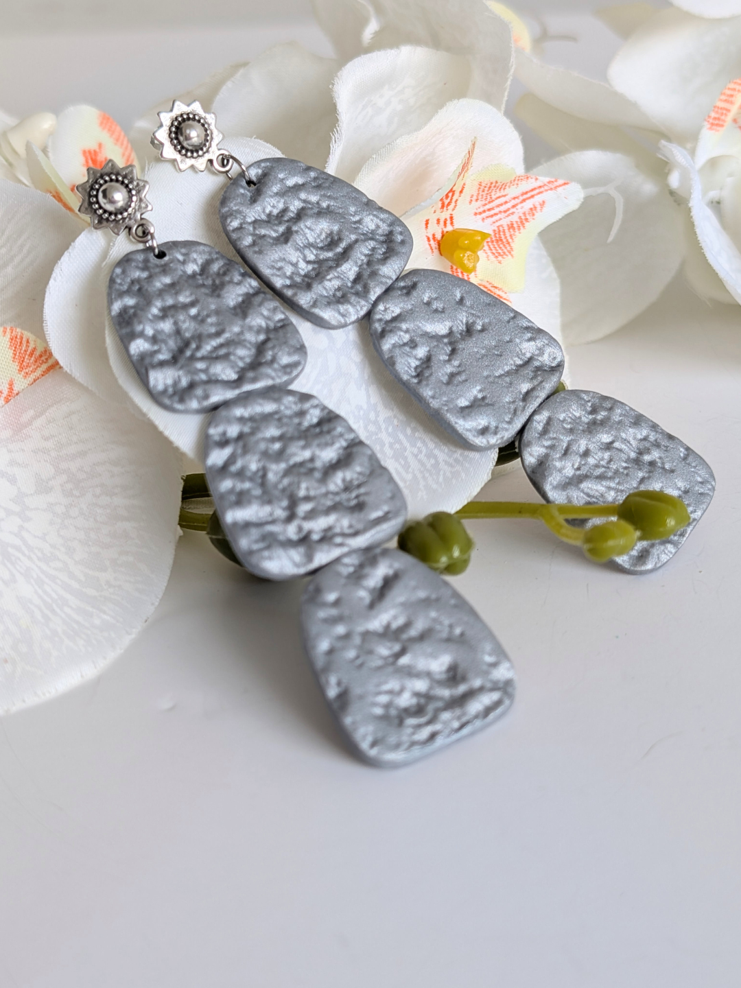 Ethnic earrings “Tikal” – Polymer clay & zamac – Hypoallergenic – Approx. 9.8 cm long