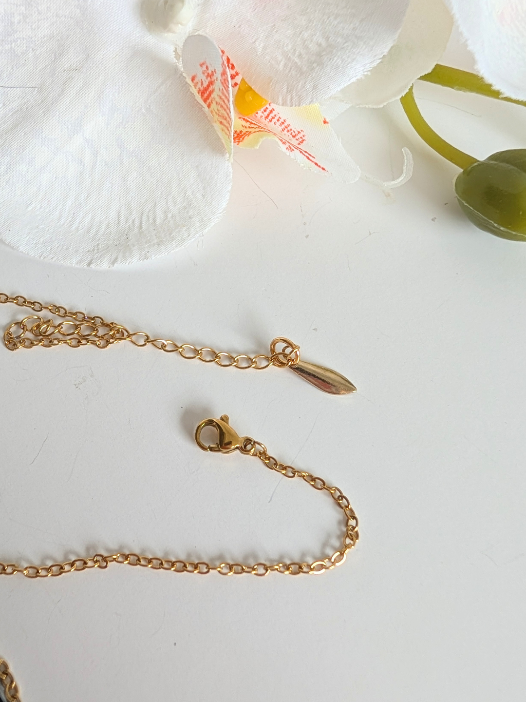 Handmade Iconic Painter Necklace – Polymer Clay & Surgical Steel – Mexican Artistic Jewelry – Approx. 40 cm Neck Length