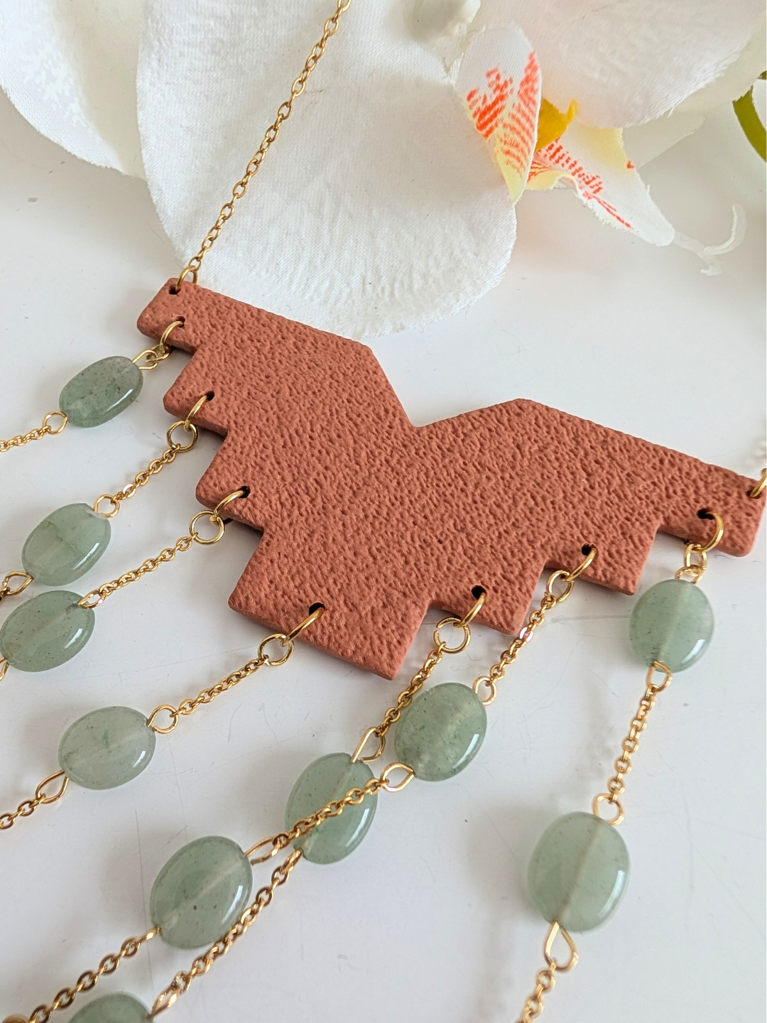 Handmade Precolumbian-inspired statement necklace 'Suyana' - Aventurine, polymer clay & stainless steel - 40.5 cm length