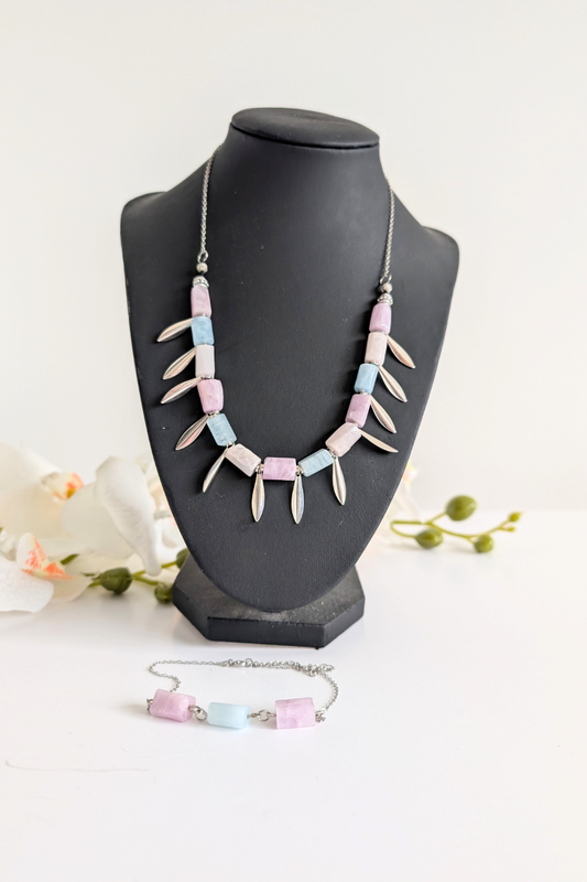 Ethnic necklace and bracelet - Morganite beads and marquise-shaped charms  – Approximately 46 cm necklace length – Stainless-steel chains