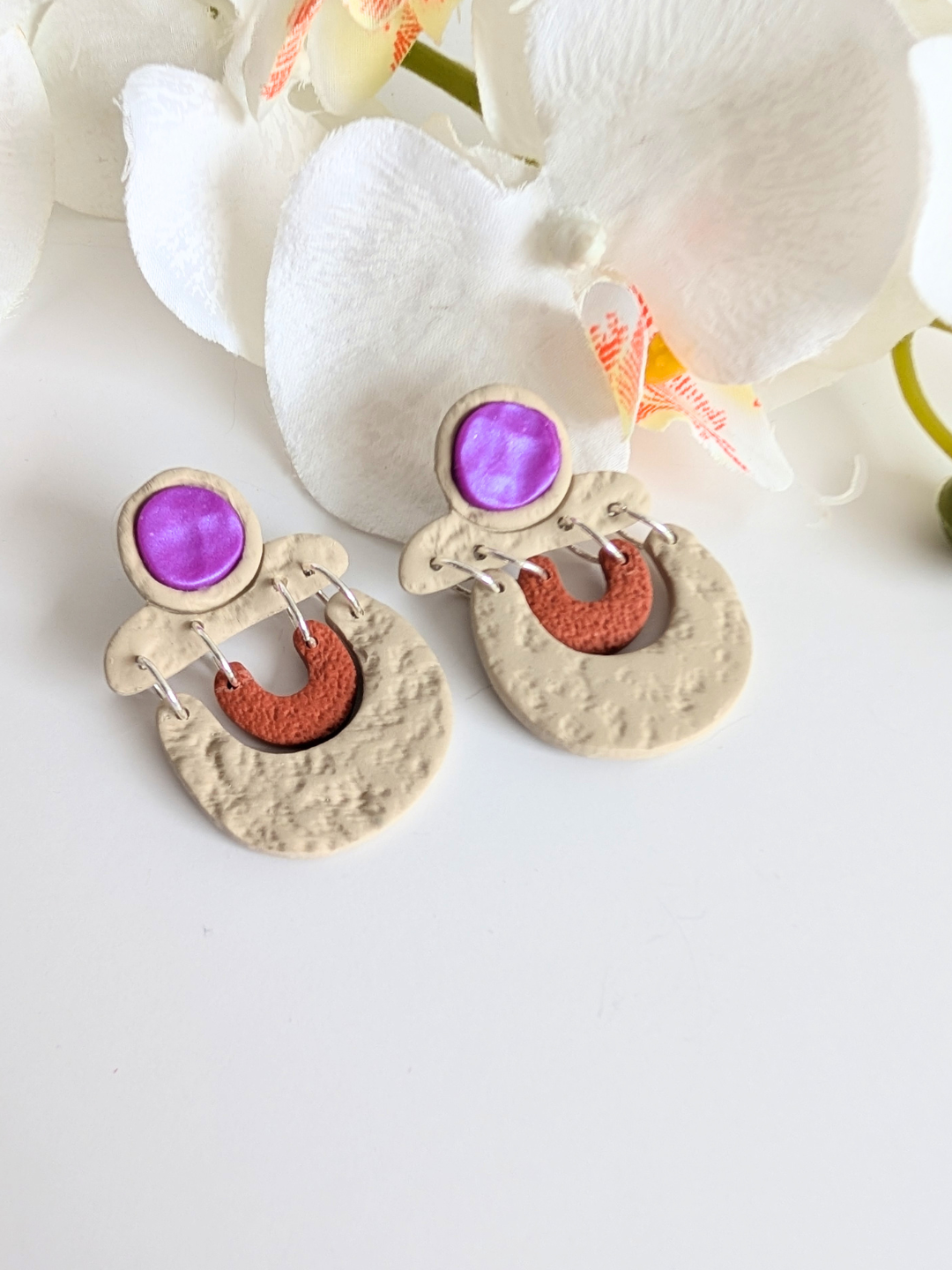 Tribal earrings "Ai'la" - Polymer clay & Stainless steel - Sand, terracotta and fuchsia - Approximately 5.2 cm high