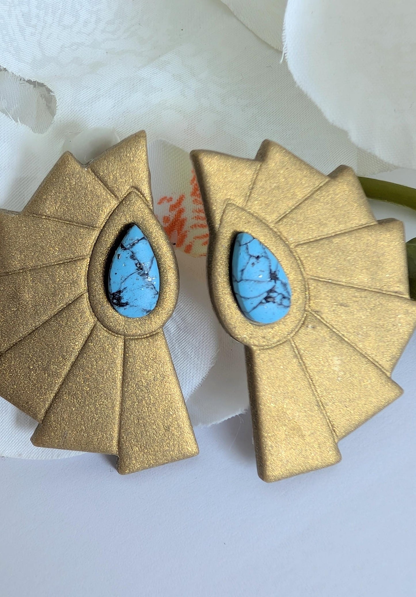 Inca tribal ‘Ch'aska’ earrings - Handmade - Polymer clay stud earrings - Stainless steel studs - Antique gold and faux turquoise