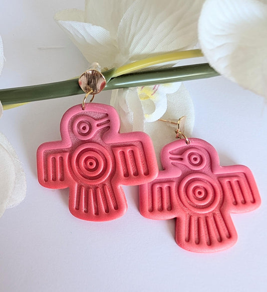 "Quetzalcoatl" tribal bird earrings - Handmade - Ethnic jewellery - Aztec birds - Polymer clay & stainless steel - Pink and coral