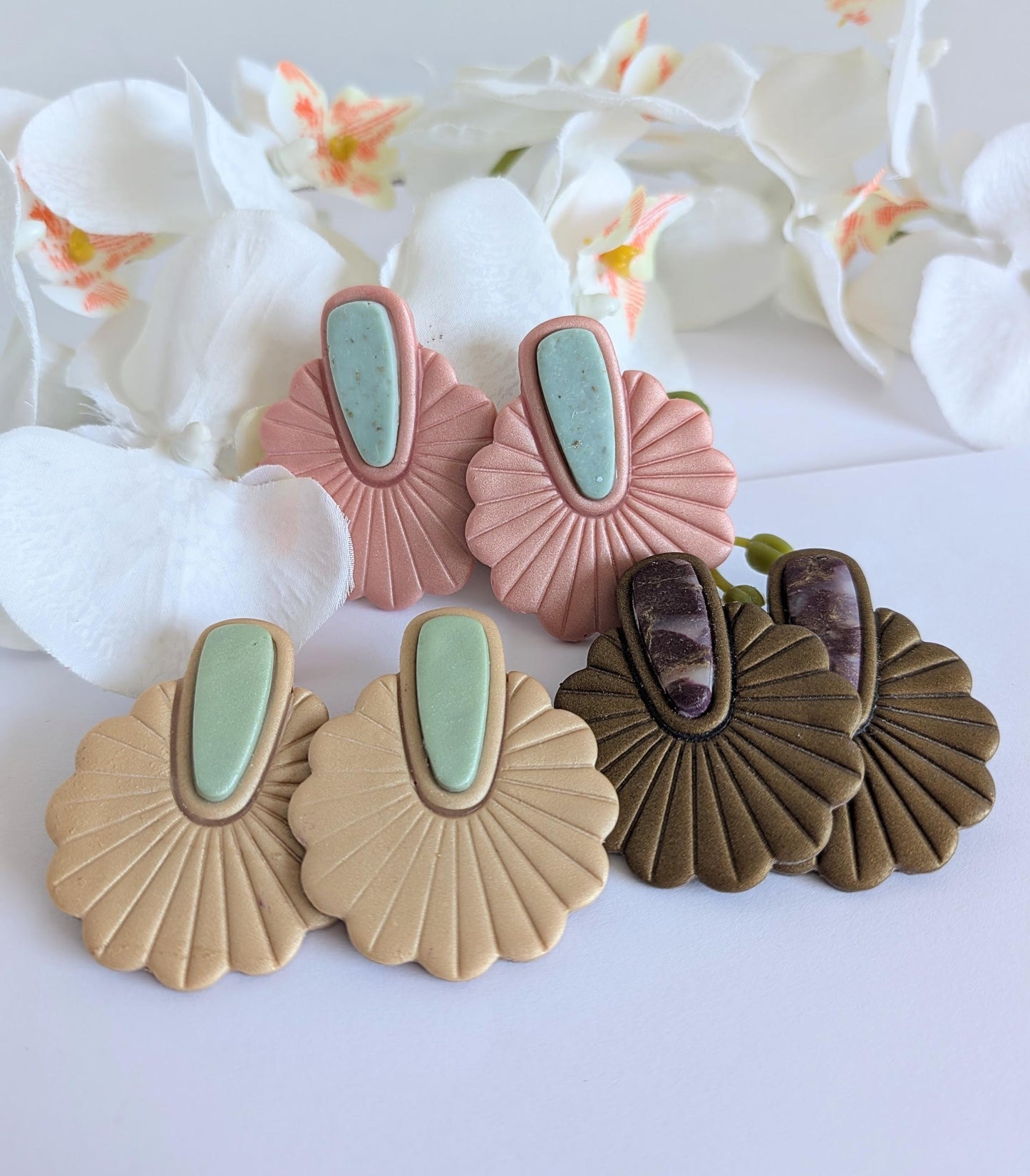 3 paires de Boucles d’oreilles art déco éventail imposantes 