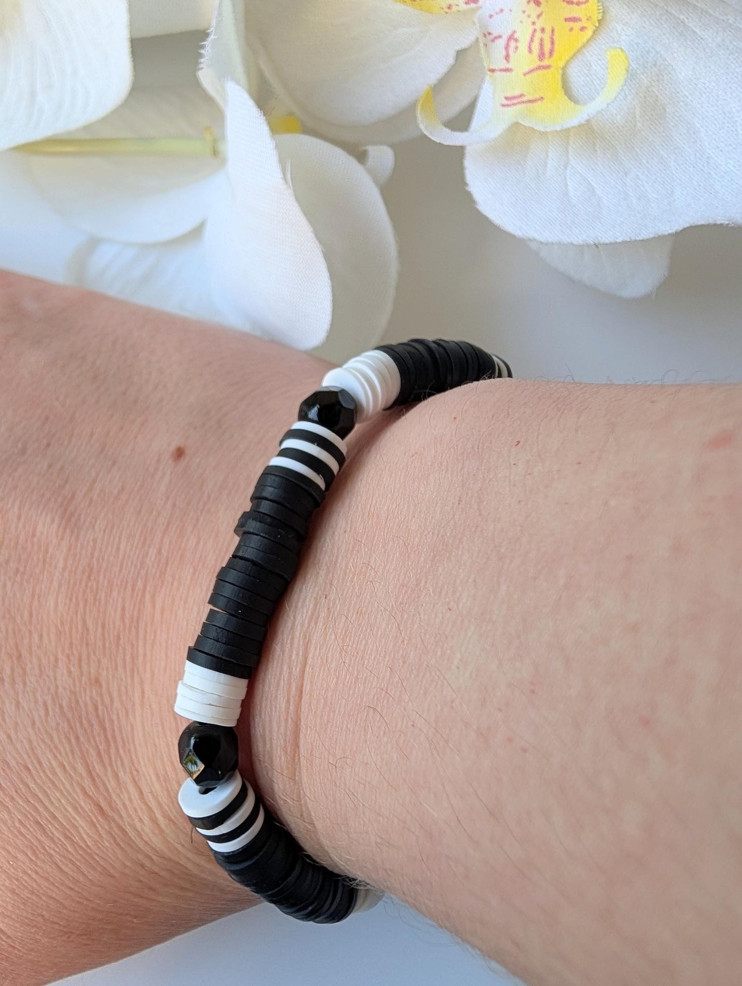 Bracelet ethnique pour homme noir et blanc