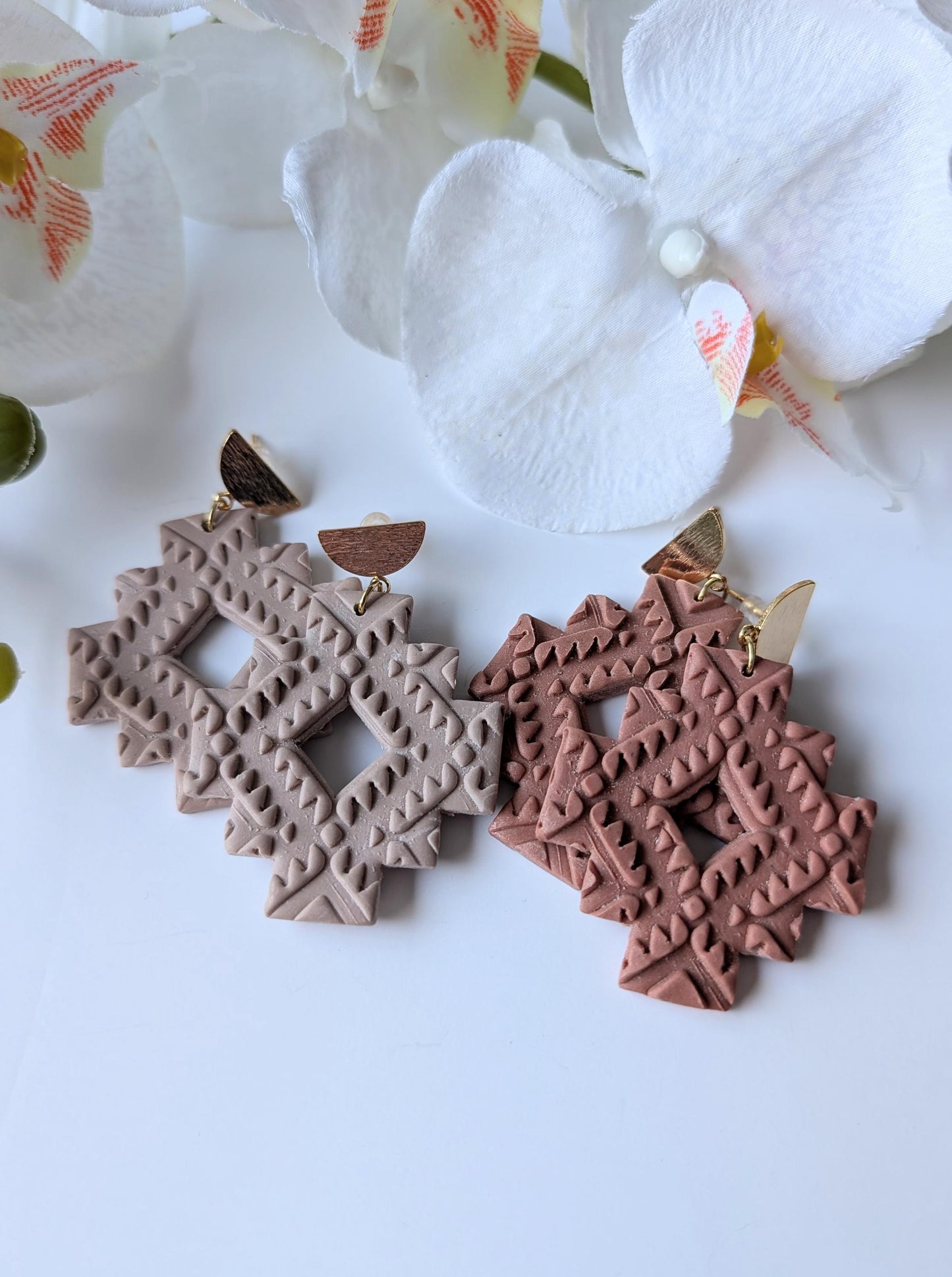 Aztec dangle earrings - Pre-Columbian style - Handmade - Polymer clay, stainless steel and brass - Sienna