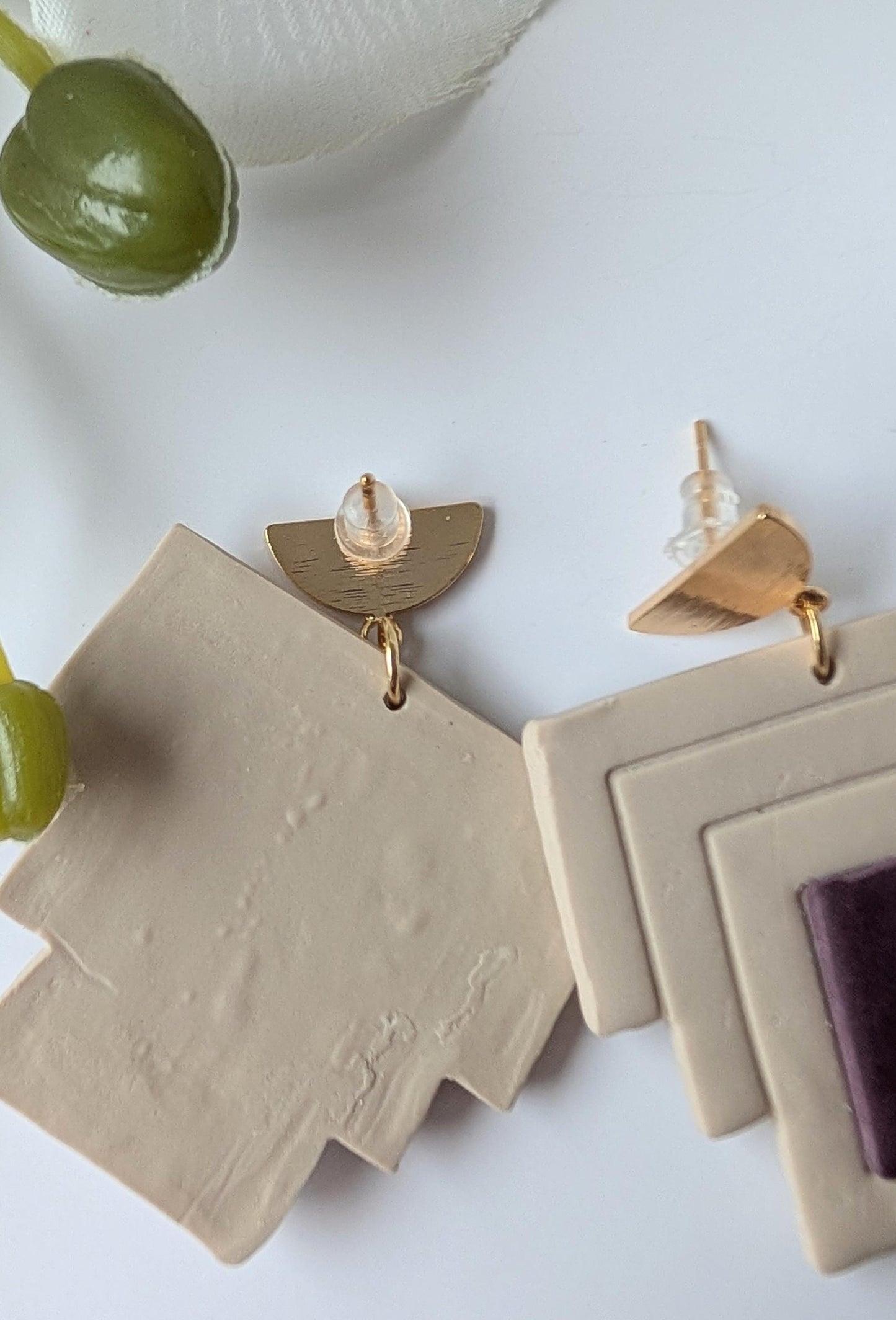 Dangle earrings - Geometric and minimalistic - Art Deco - Handmde - Polymer clay, brass and stainless steel
