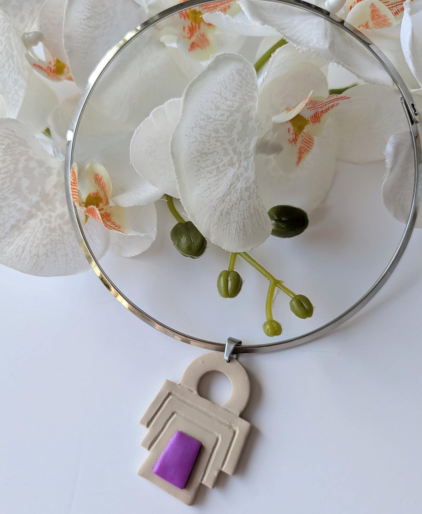 Torque Necklace with Geometric Pendant – Polymer clay and stainless steel - Sand and Pink - Handmade Modern Jewelry