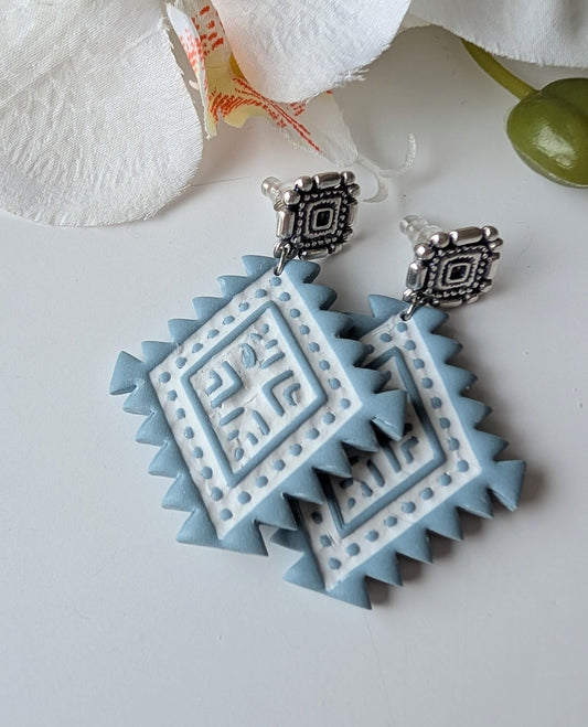 Statement drop earrings - Aztec style - Polymer clay and zamac - Lead, nickel and cadmium-free - Baby blue