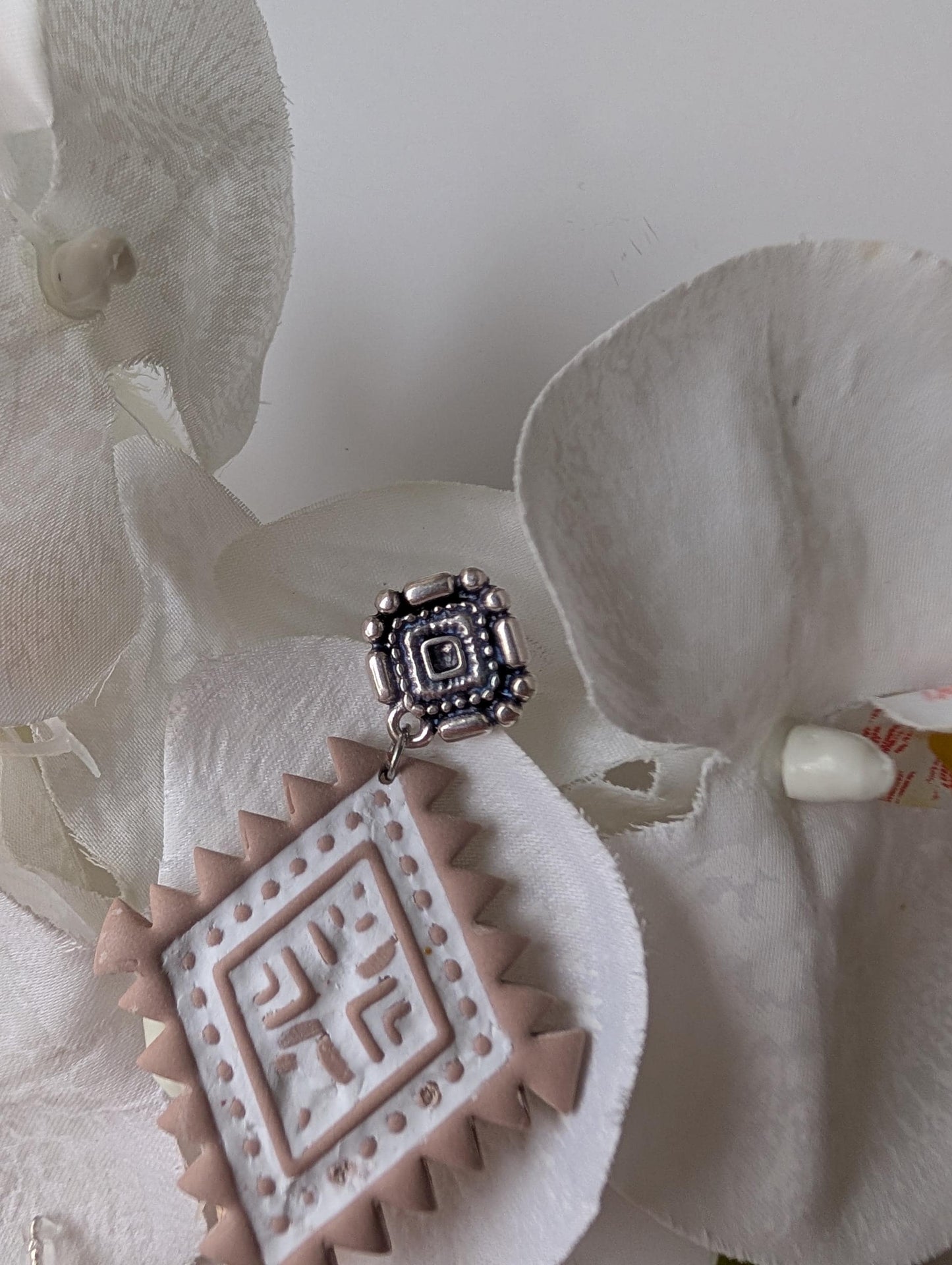 Statement drop earrings - Aztec style - Polymer clay and zamac - Lead, nickel and cadmium-free - Rosewood