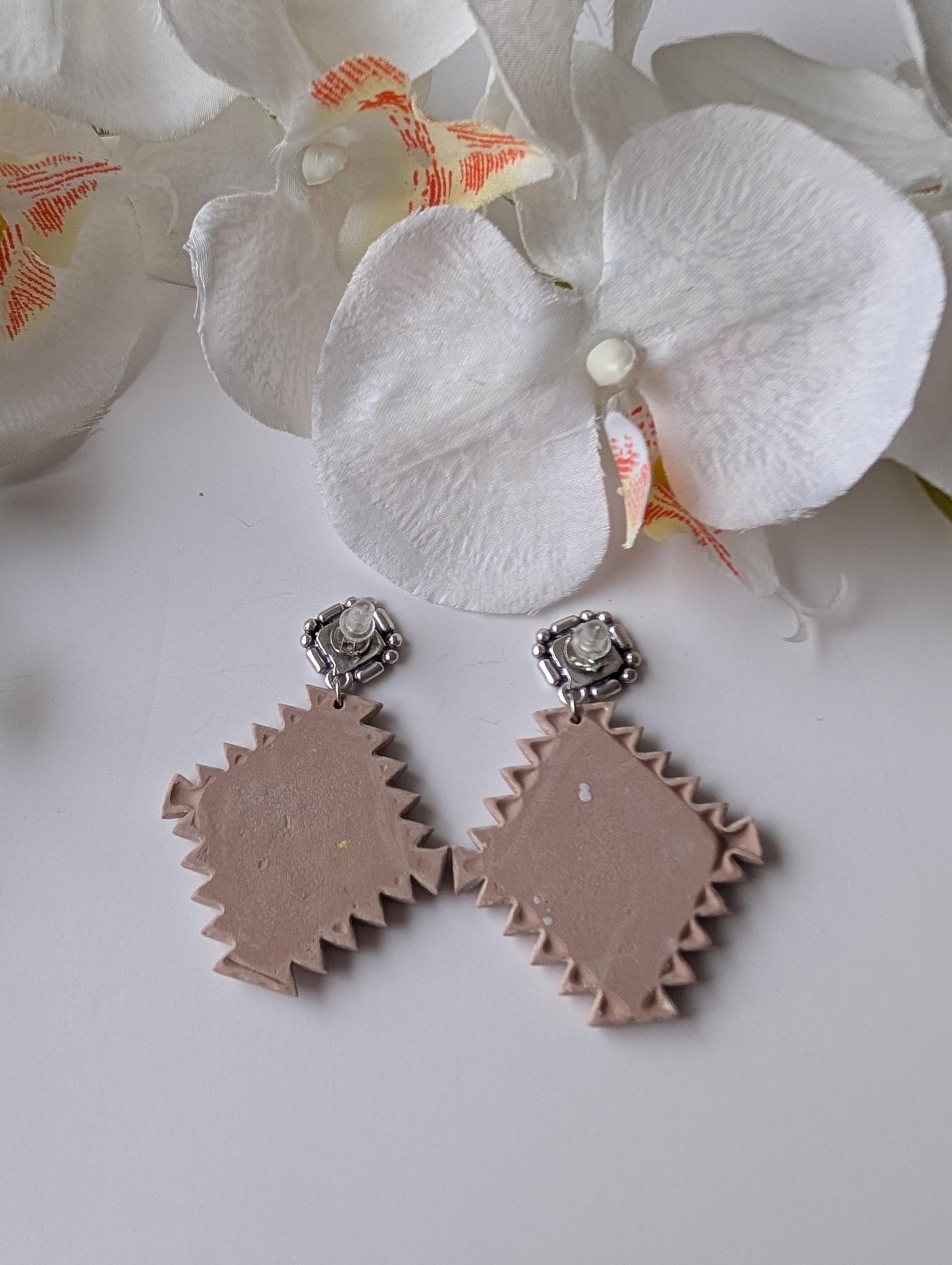 Statement drop earrings - Aztec style - Polymer clay and zamac - Lead, nickel and cadmium-free - Rosewood