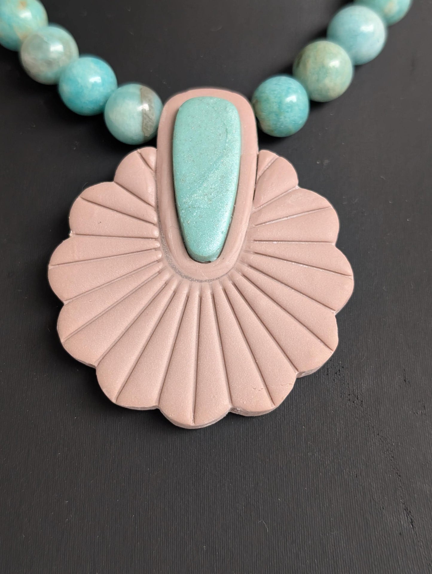 Ethnic necklace - Mayan inspiration - Amazonite and polymer clay - Approximately 33 cm long - Adjustable