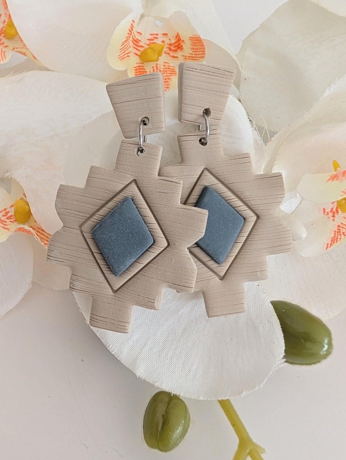 Ethnic cross earrings - Polymer clay & stainless steel - Sand and blue